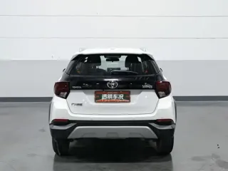 Toyota Yaris 2021 купить из Китая, цена 1 248 000 ₽ — Suifenhe Auto