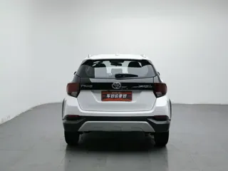 Toyota Yaris 2021 купить из Китая, цена 1 300 000 ₽ — Suifenhe Auto