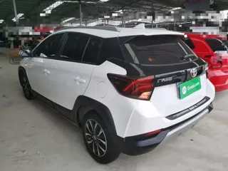 Toyota Yaris 2021 купить из Китая, цена 1 397 000 ₽ — Suifenhe Auto