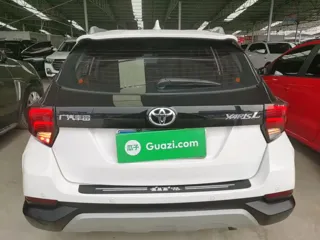 Toyota Yaris 2021 купить из Китая, цена 1 397 000 ₽ — Suifenhe Auto