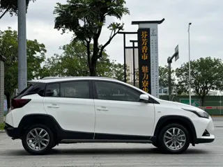 Toyota Yaris 2021 купить из Китая, цена 1 300 000 ₽ — Suifenhe Auto