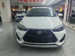 Toyota Yaris 2021 купить из Китая, цена 1 368 000 ₽ — Suifenhe Auto
