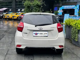 Toyota Yaris 2021 купить из Китая, цена 1 339 000 ₽ — Suifenhe Auto