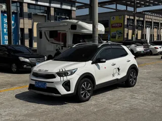 Kia Stonic 2021 купить из Китая, цена 1 221 000 ₽ — Suifenhe Auto