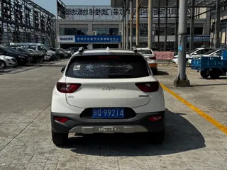 Kia Stonic 2021 купить из Китая, цена 1 221 000 ₽ — Suifenhe Auto