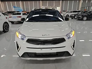 Kia Stonic 2025 купить из Китая, цена 1 593 000 ₽ — Suifenhe Auto