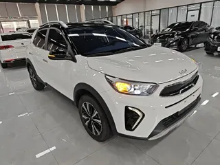 Kia Stonic 2025 купить из Китая, цена 1 593 000 ₽ — Suifenhe Auto