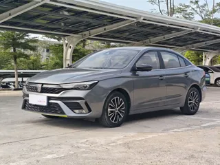 Roewe i5 2022 купить из Китая, цена 1 034 000 ₽ — Suifenhe Auto