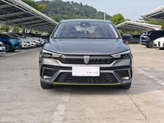 Roewe i5 2022 купить из Китая, цена 1 034 000 ₽ — Suifenhe Auto