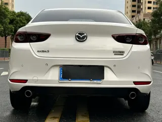 Mazda Mazda3 2021 купить из Китая, цена 2 073 000 ₽ — Suifenhe Auto