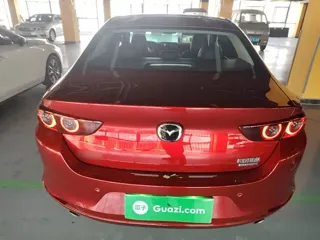 Mazda Mazda3 2022 купить из Китая, цена 1 784 000 ₽ — Suifenhe Auto