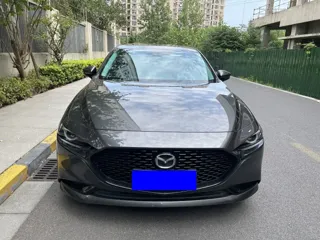 Mazda Mazda3 2022 купить из Китая, цена 1 793 000 ₽ — Suifenhe Auto