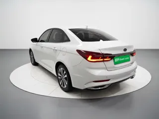 Ford Escort 2022 купить из Китая, цена 1 142 000 ₽ — Suifenhe Auto