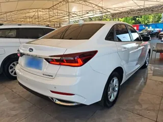 Ford Escort 2022 купить из Китая, цена 1 128 000 ₽ — Suifenhe Auto