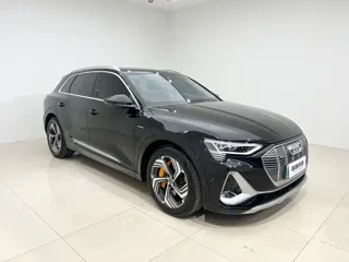 Audi e-tron 2022 купить из Китая, цена 5 208 000 ₽ — Suifenhe Auto