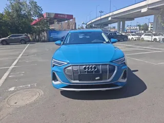 Audi e-tron 2025 купить из Китая, цена 6 018 000 ₽ — Suifenhe Auto