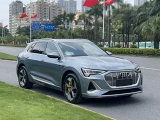 Audi e-tron 2022 купить из Китая, цена 5 175 000 ₽ — Suifenhe Auto