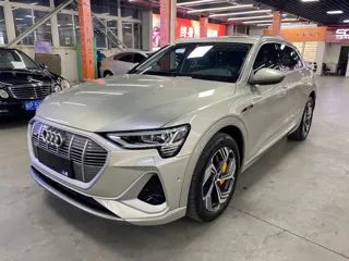 Audi e-tron 2022 купить из Китая, цена 5 337 000 ₽ — Suifenhe Auto