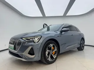 Audi e-tron 2023 купить из Китая, цена 5 175 000 ₽ — Suifenhe Auto