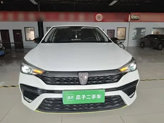 Roewe i5 2023 купить из Китая, цена 972 000 ₽ — Suifenhe Auto
