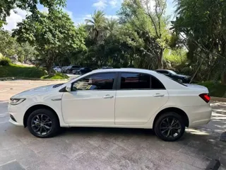 BYD Qin 2023 купить из Китая, цена 1 479 000 ₽ — Suifenhe Auto