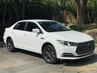 BYD Qin 2023 купить из Китая, цена 1 369 000 ₽ — Suifenhe Auto