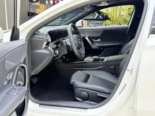 Mercedes-Benz A-Class 2021 купить из Китая, цена 1 773 000 ₽ — Suifenhe Auto