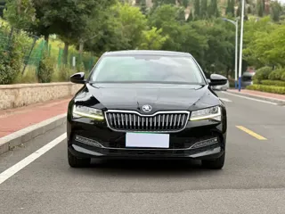 Skoda Superb 2023 купить из Китая, цена 2 263 000 ₽ — Suifenhe Auto