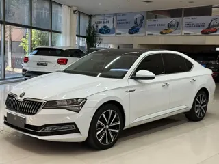 Skoda Superb 2024 купить из Китая, цена 2 892 000 ₽ — Suifenhe Auto