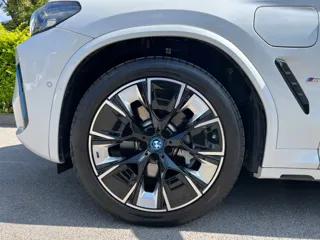 BMW iX3 2022 купить из Китая, цена 5 022 000 ₽ — Suifenhe Auto
