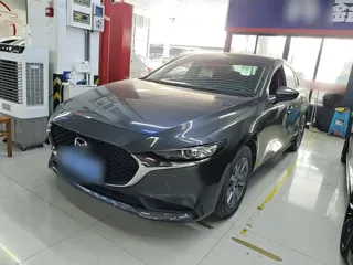 Mazda Mazda3 2022 купить из Китая, цена 1 704 000 ₽ — Suifenhe Auto