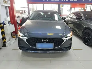 Mazda Mazda3 2022 купить из Китая, цена 1 704 000 ₽ — Suifenhe Auto