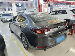 Mazda Mazda3 2022 купить из Китая, цена 1 704 000 ₽ — Suifenhe Auto