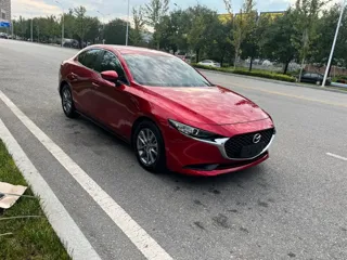 Mazda Mazda3 2021 купить из Китая, цена 2 007 000 ₽ — Suifenhe Auto