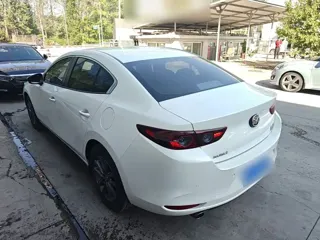 Mazda Mazda3 2022 купить из Китая, цена 1 650 000 ₽ — Suifenhe Auto