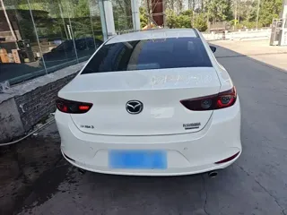 Mazda Mazda3 2022 купить из Китая, цена 1 650 000 ₽ — Suifenhe Auto