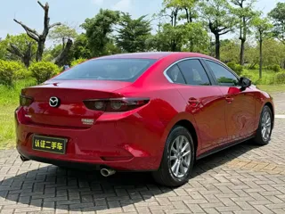 Mazda Mazda3 2022 купить из Китая, цена 1 674 000 ₽ — Suifenhe Auto