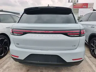 Leapmotor C11 2022 купить из Китая, цена 3 800 000 ₽ — Suifenhe Auto
