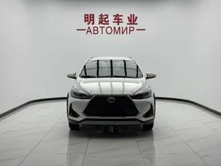 Toyota Yaris 2022 купить из Китая, цена 1 623 000 ₽ — Suifenhe Auto