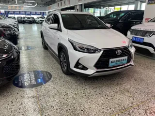 Toyota Yaris 2023 купить из Китая, цена 1 430 000 ₽ — Suifenhe Auto