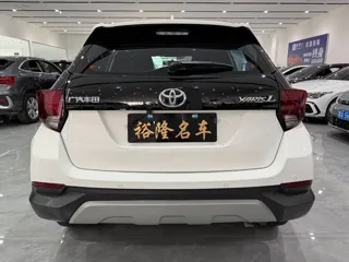 Toyota Yaris 2022 купить из Китая, цена 1 350 000 ₽ — Suifenhe Auto