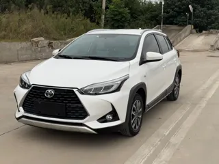 Toyota Yaris 2023 купить из Китая, цена 1 403 000 ₽ — Suifenhe Auto