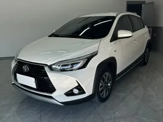 Toyota Yaris 2022 купить из Китая, цена 1 393 000 ₽ — Suifenhe Auto
