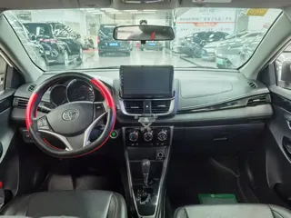 Toyota Yaris 2022 купить из Китая, цена 1 205 000 ₽ — Suifenhe Auto