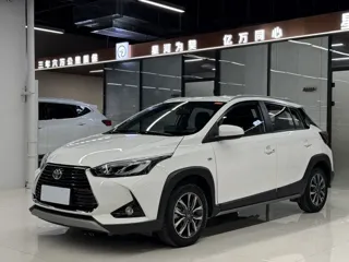 Toyota Yaris 2022 купить из Китая, цена 1 430 000 ₽ — Suifenhe Auto
