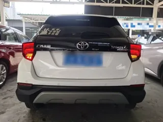 Toyota Yaris 2022 купить из Китая, цена 1 224 000 ₽ — Suifenhe Auto