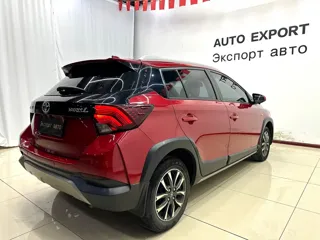 Toyota Yaris 2022 купить из Китая, цена 1 377 000 ₽ — Suifenhe Auto