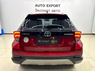 Toyota Yaris 2022 купить из Китая, цена 1 377 000 ₽ — Suifenhe Auto
