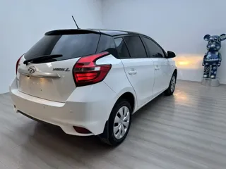 Toyota Yaris 2023 купить из Китая, цена 1 430 000 ₽ — Suifenhe Auto