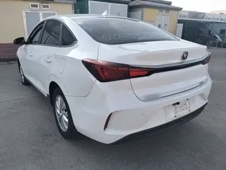 Changan Eado 2022 купить из Китая, цена 1 131 000 ₽ — Suifenhe Auto